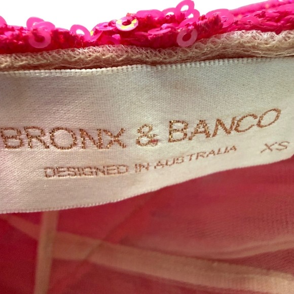 ✨ICONIC VEGAS MOMENT✨ Bronx & Banco Neon Pink Sequin Fringe Mini XS - Picture 5 of 9